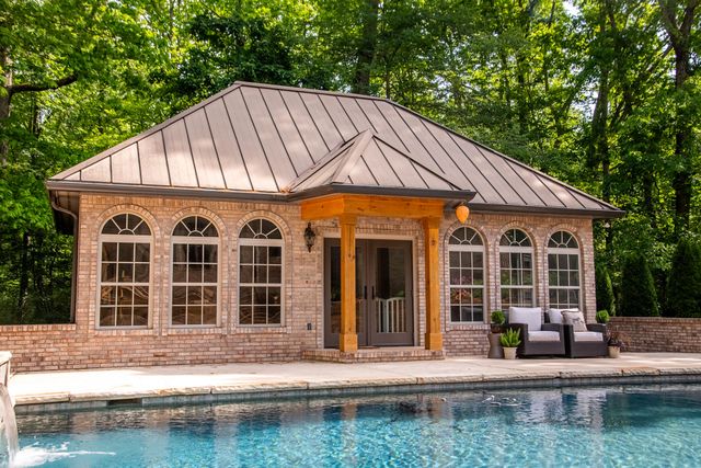 72 Cool Springs Road, Signal Mountain, TN 37377