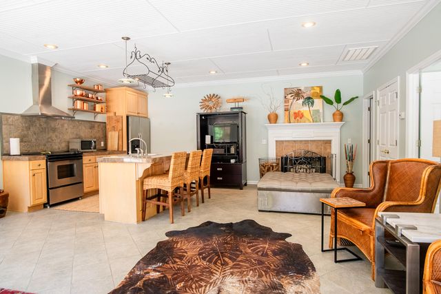72 Cool Springs Road, Signal Mountain, TN 37377