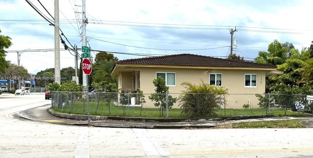 3900 SW 67th Ave, Miami, FL 33155