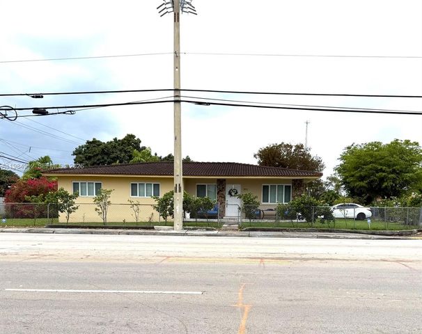 3900 SW 67th Ave, Miami, FL 33155