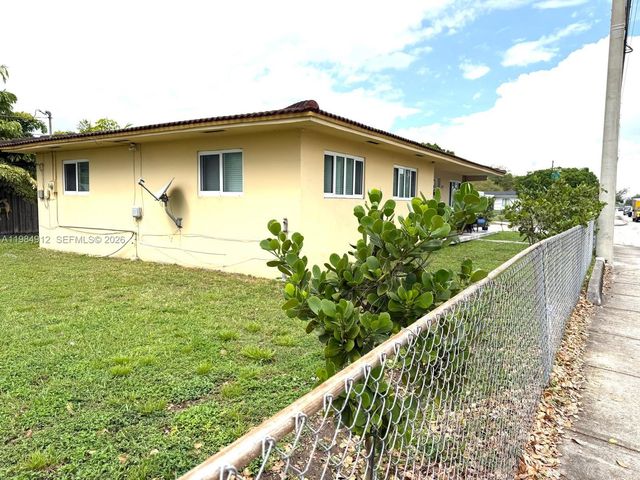 3900 SW 67th Ave, Miami, FL 33155