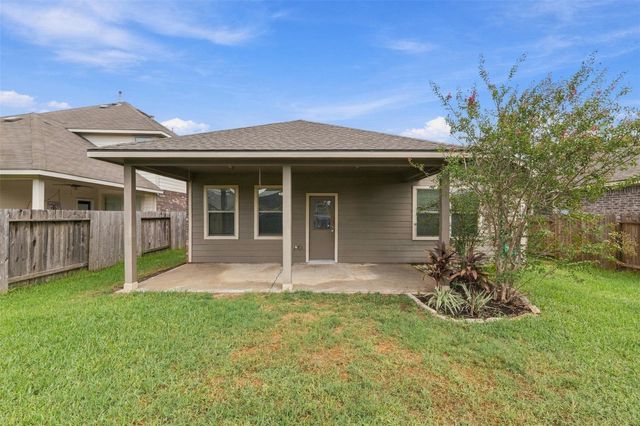 135 Piney Pathway, Magnolia, TX 77354