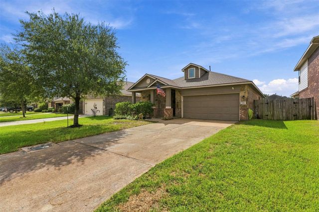 135 Piney Pathway, Magnolia, TX 77354
