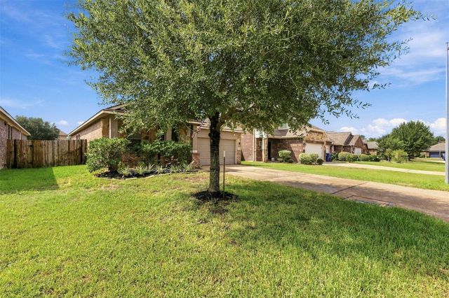 135 Piney Pathway, Magnolia, TX 77354
