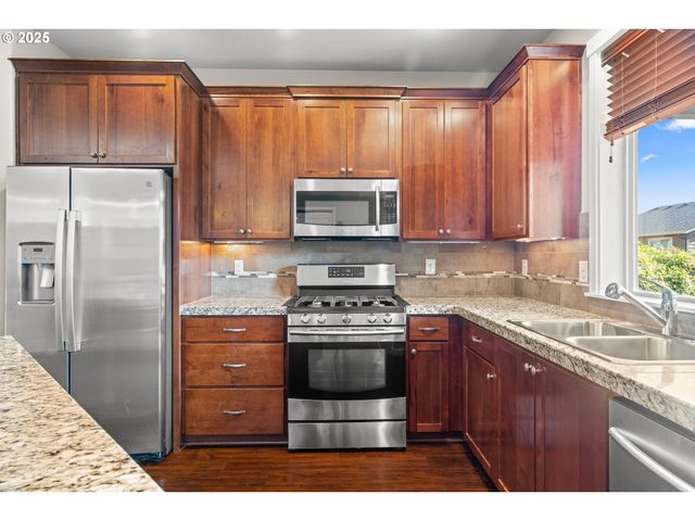 514 N 40TH Ave, Ridgefield, WA 98642