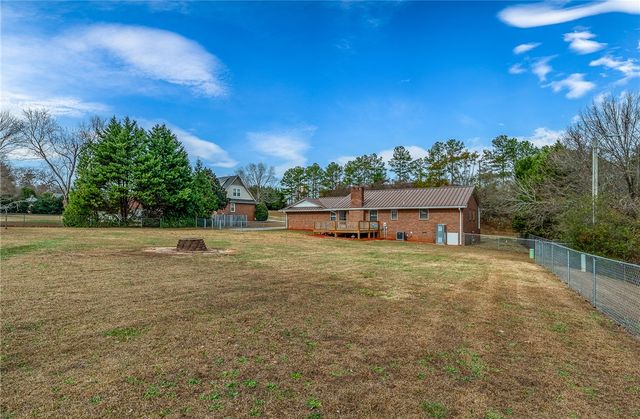 1109 Oak Hill Drive, Anderson, SC 29621