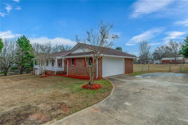 1109 Oak Hill Drive, Anderson, SC 29621