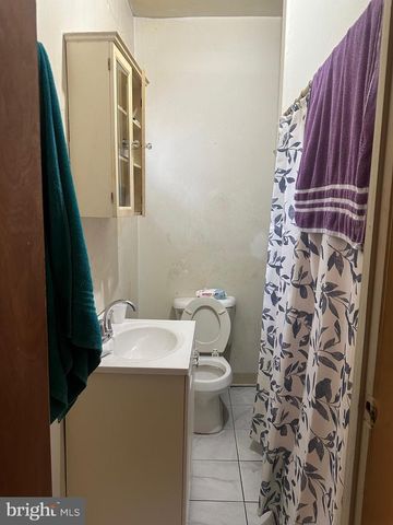2051 MARGARET ST, Philadelphia, PA 19124
