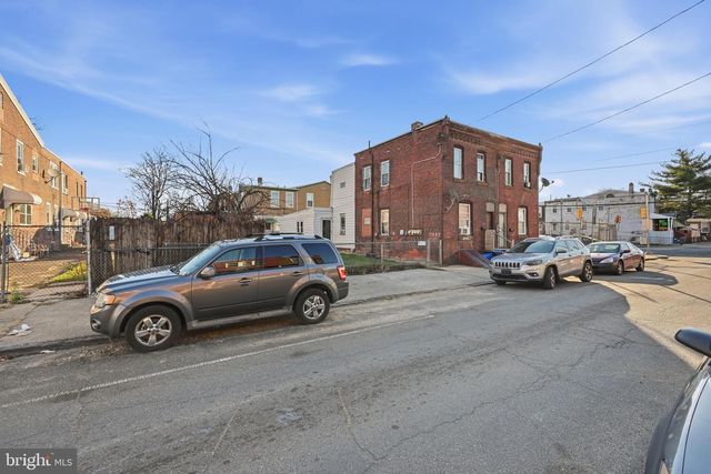 2051 MARGARET ST, Philadelphia, PA 19124