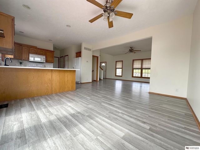 8621 Lavender Circle, Lincoln, NE 68505