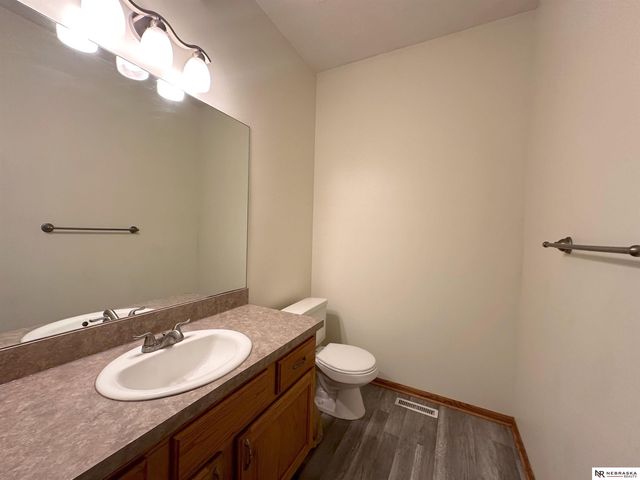 8621 Lavender Circle, Lincoln, NE 68505