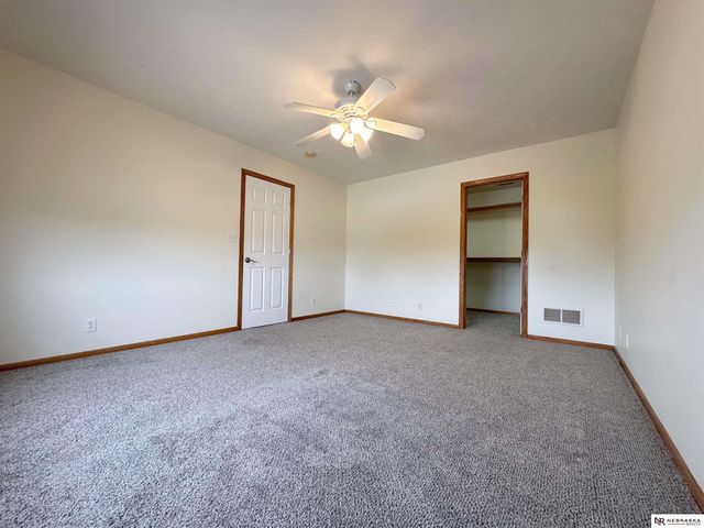 8621 Lavender Circle, Lincoln, NE 68505