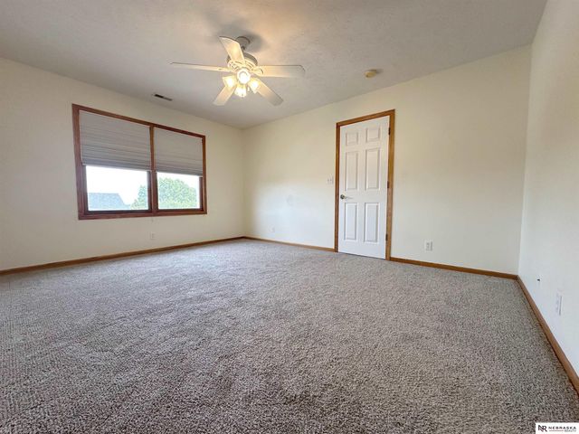 8621 Lavender Circle, Lincoln, NE 68505