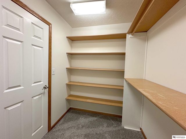 8621 Lavender Circle, Lincoln, NE 68505