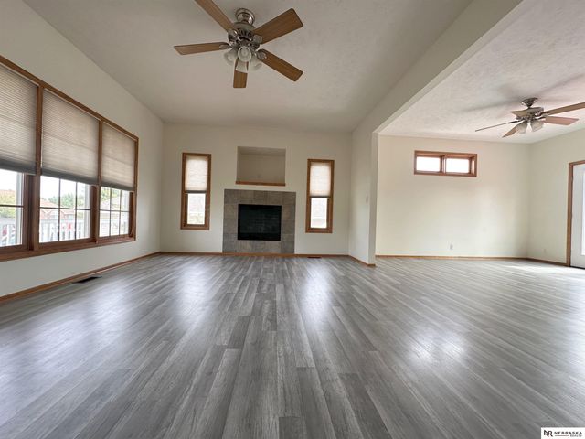 8621 Lavender Circle, Lincoln, NE 68505