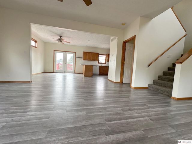 8621 Lavender Circle, Lincoln, NE 68505