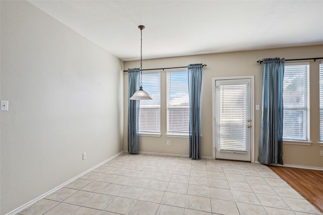 617 Silverbrook Drive, Saginaw, TX 76179