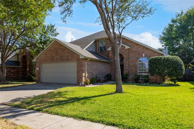 617 Silverbrook Drive, Saginaw, TX 76179