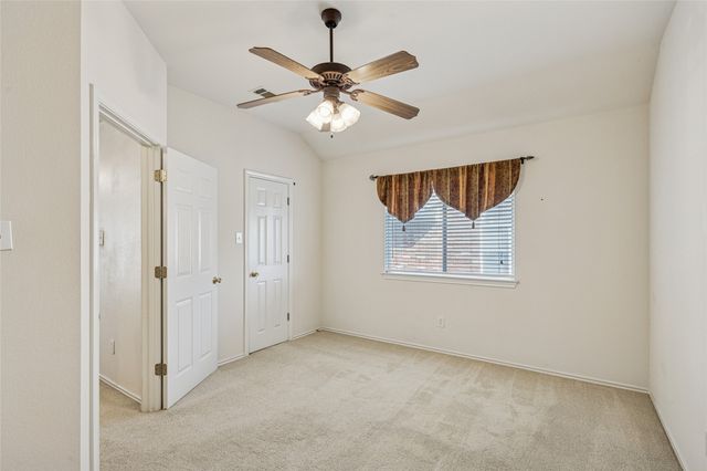 617 Silverbrook Drive, Saginaw, TX 76179