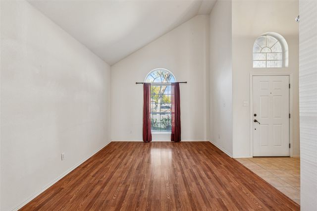 617 Silverbrook Drive, Saginaw, TX 76179