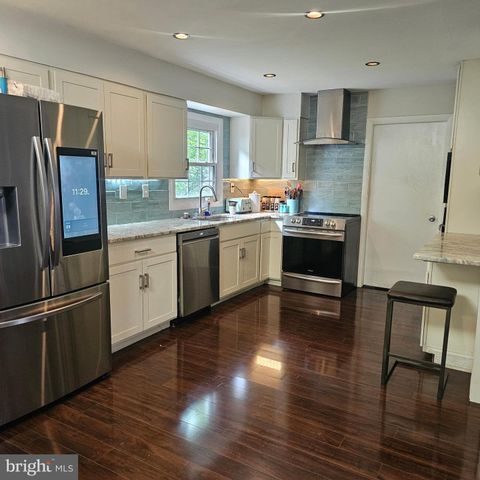 12805 BELHURST LN, Bowie, MD 20715