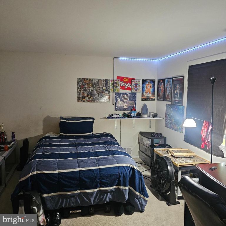 Image 33 of property listing at 12805 BELHURST LN, Bowie, MD 20715