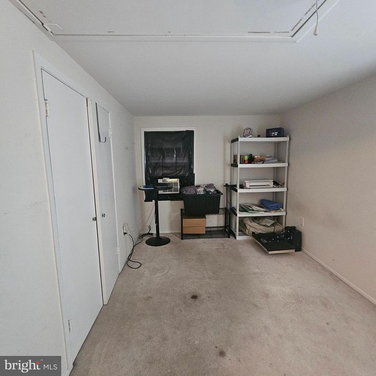 Image 35 of property listing at 12805 BELHURST LN, Bowie, MD 20715