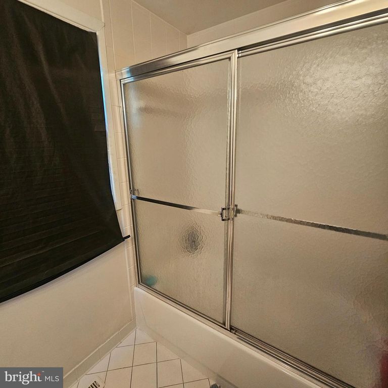 Image 37 of property listing at 12805 BELHURST LN, Bowie, MD 20715