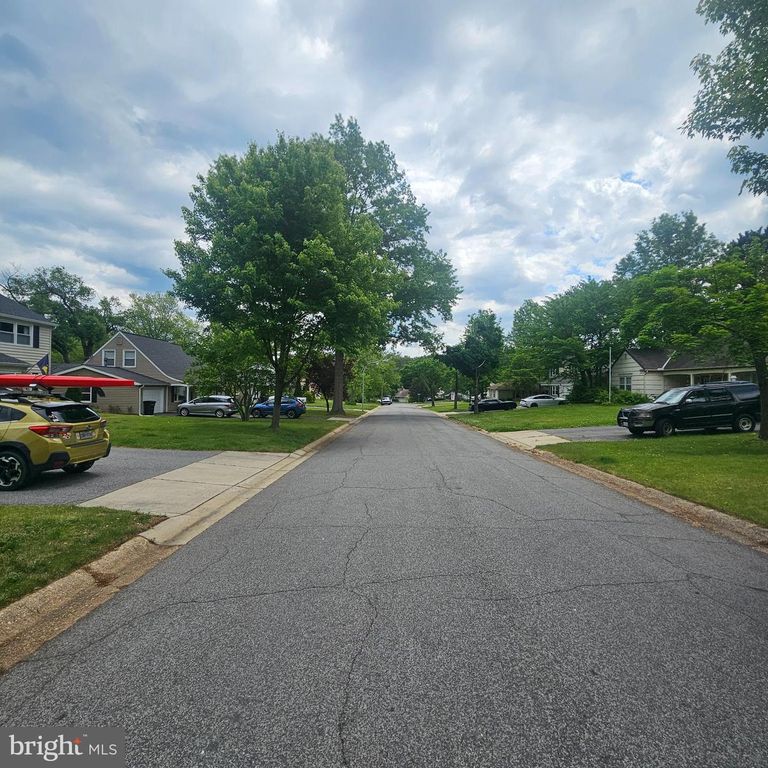 Image 44 of property listing at 12805 BELHURST LN, Bowie, MD 20715