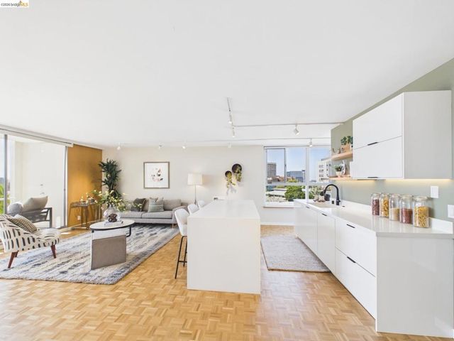 320 Lee St 702, Oakland, CA 94610