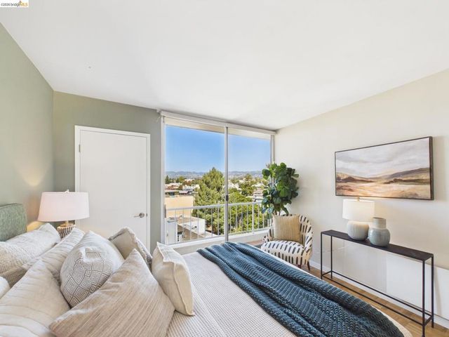 320 Lee St 702, Oakland, CA 94610