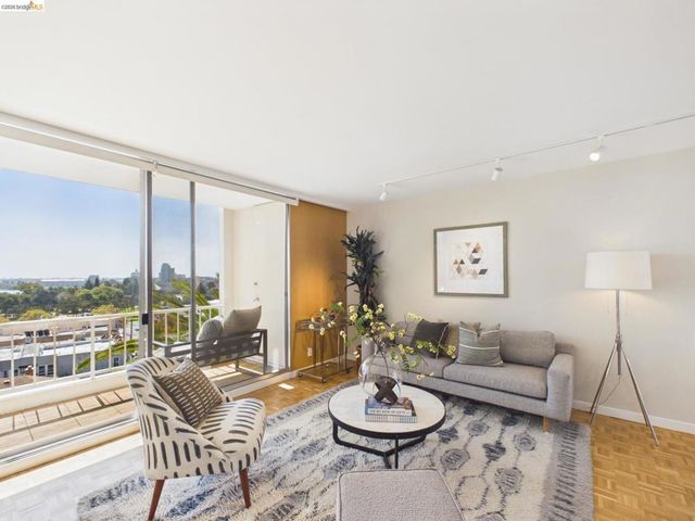 320 Lee St 702, Oakland, CA 94610