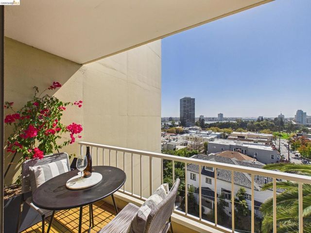 320 Lee St 702, Oakland, CA 94610
