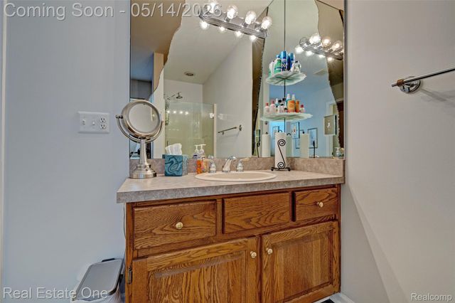 2338 Malena Lane, Oxford Charter Township, MI 48371