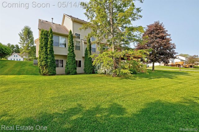 2338 Malena Lane, Oxford Charter Township, MI 48371