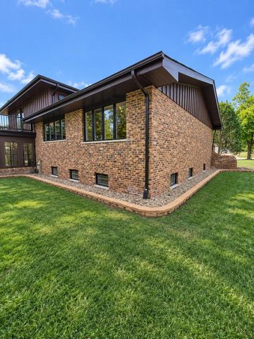 725 Birchwood Road, Frankfort, IL 60423