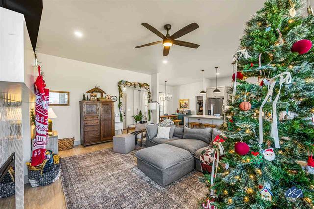 325 Weaver Way, Fletcher, OK 73541