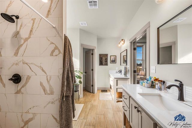 325 Weaver Way, Fletcher, OK 73541