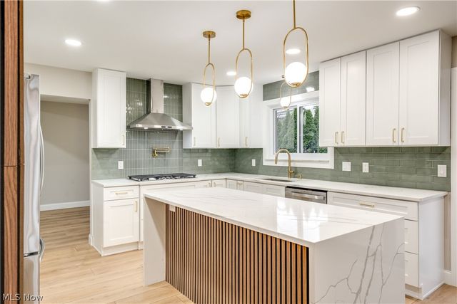 19681 Westover Avenue, Rocky River, OH 44116