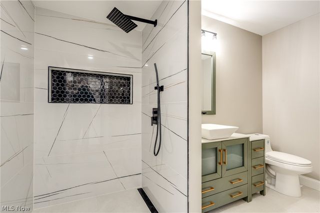 19681 Westover Avenue, Rocky River, OH 44116