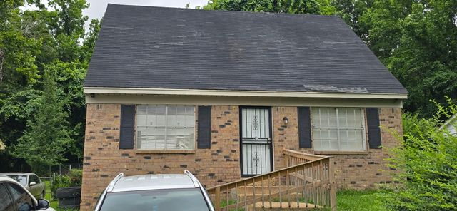 3699 SKYLARK DR, Memphis, TN 38109