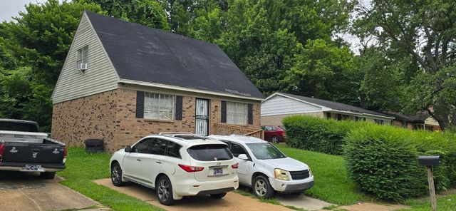 3699 SKYLARK DR, Memphis, TN 38109