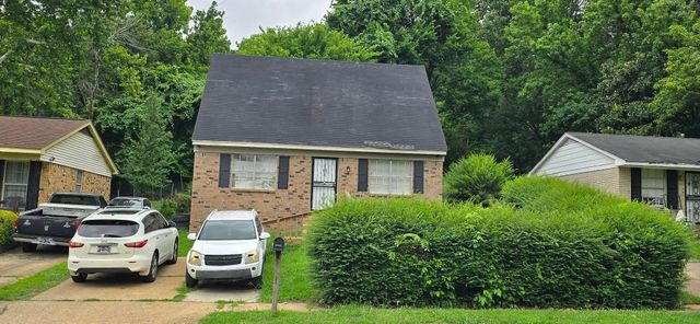 3699 SKYLARK DR, Memphis, TN 38109