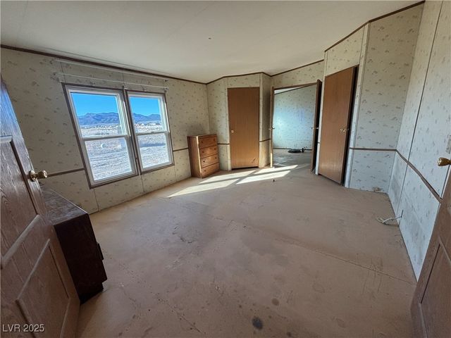 2813 N 9th West Street, Ely, NV 89301