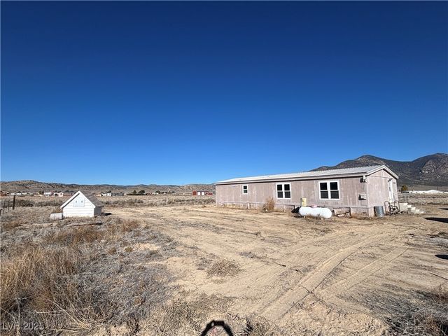 2813 N 9th West Street, Ely, NV 89301