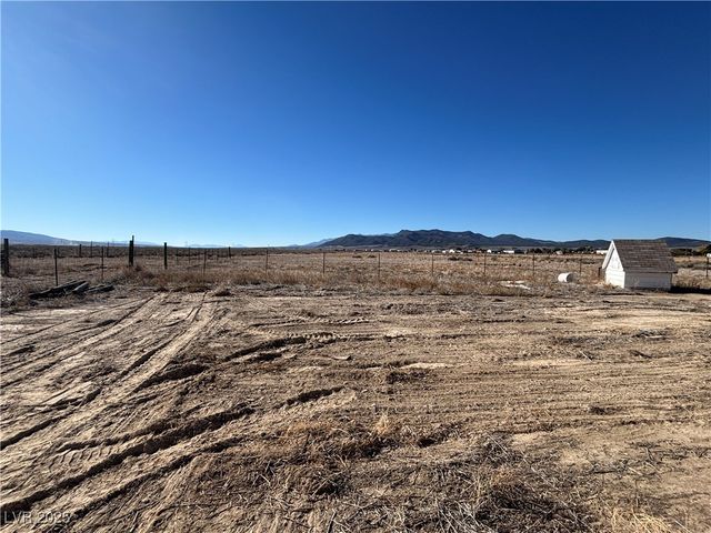 2813 N 9th West Street, Ely, NV 89301
