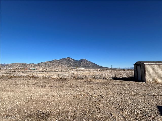 2813 N 9th West Street, Ely, NV 89301