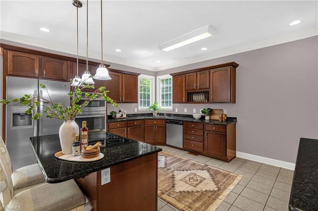 187 Pinnix Drive, Lexington, NC 27295