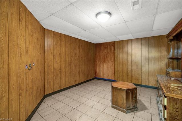 187 Pinnix Drive, Lexington, NC 27295