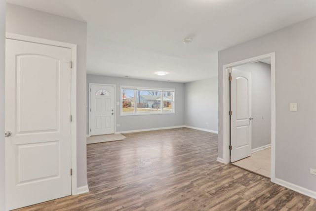 16524 Sawyer Avenue, Markham, IL 60428